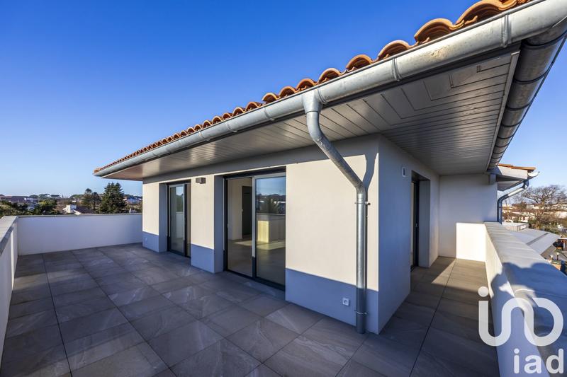 Appartement - 98 m² - 4 pièces