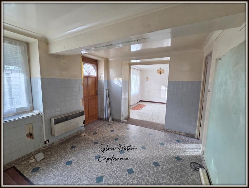 Maison - 90 m² - 5 pièces