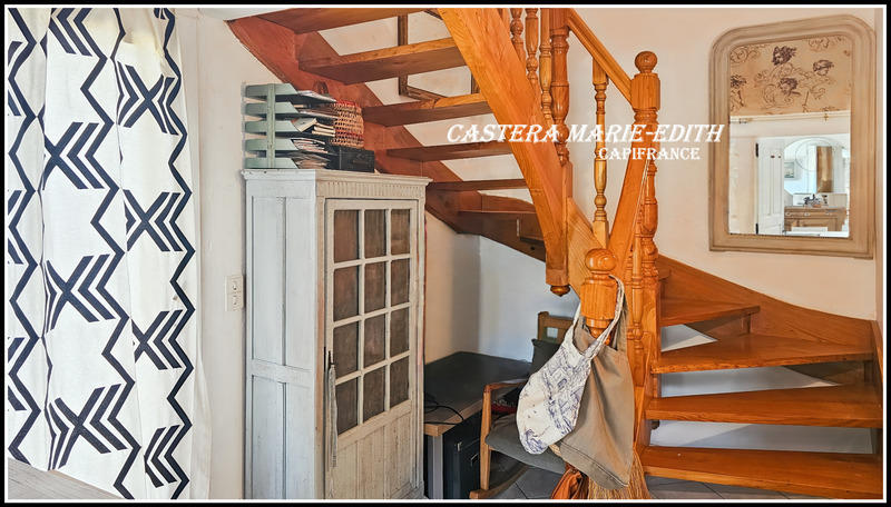 Maison - 232 m² - 8 pièces