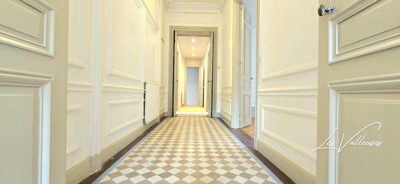 Appartement - 125 m² - 4 pièces