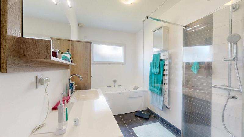 Maison - 178 m² - 8 pièces