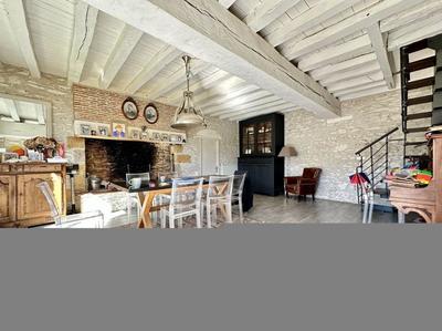 Maison - 200 m² - 10 pièces