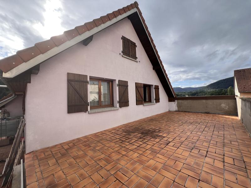 Maison - 163 m² - 5 pièces