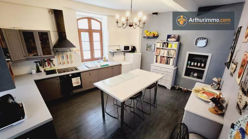 Maison - 137 m² - 8 pièces