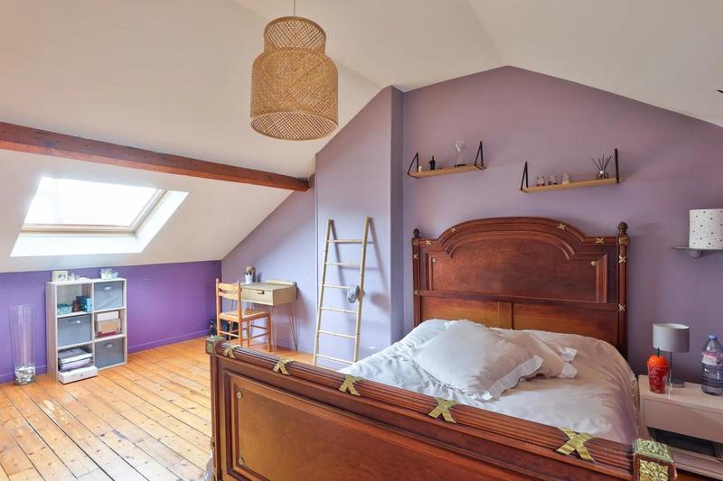 Maison - 200 m² - 7 pièces