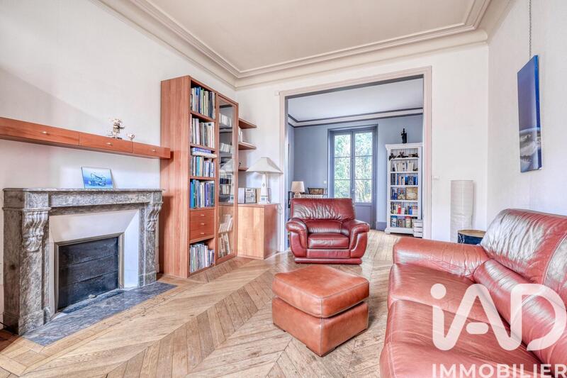 Maison - 168 m² - 7 pièces