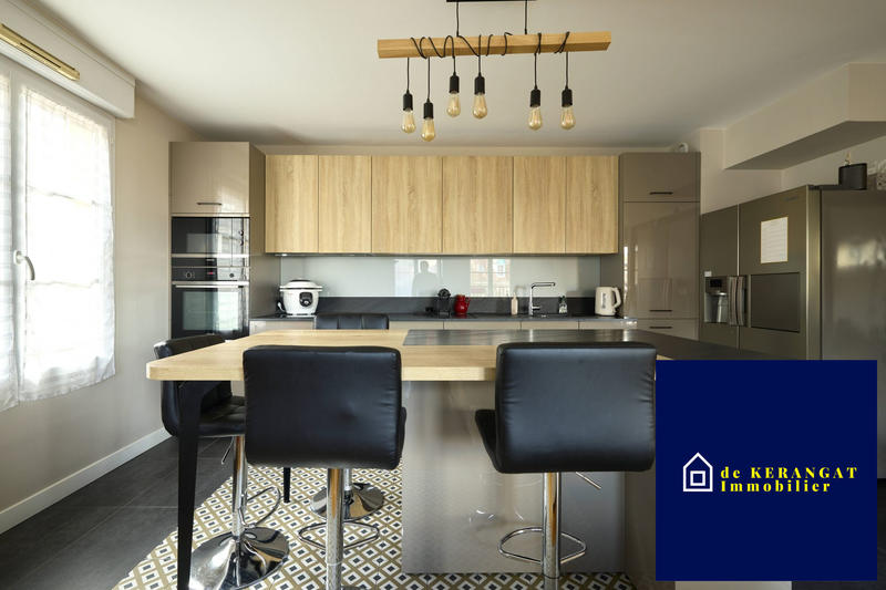 Appartement - 111 m² - 5 pièces