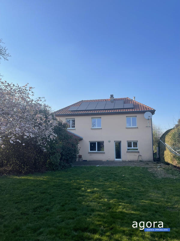 Maison - 203 m² - 8 pièces