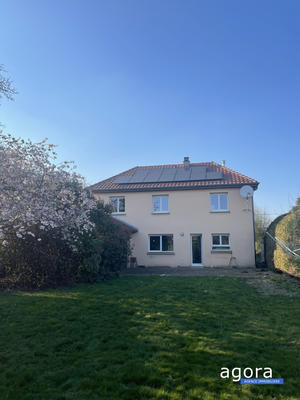 Maison - 203 m² - 8 pièces