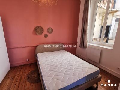 Chambre - 10 m² - 4 pièces