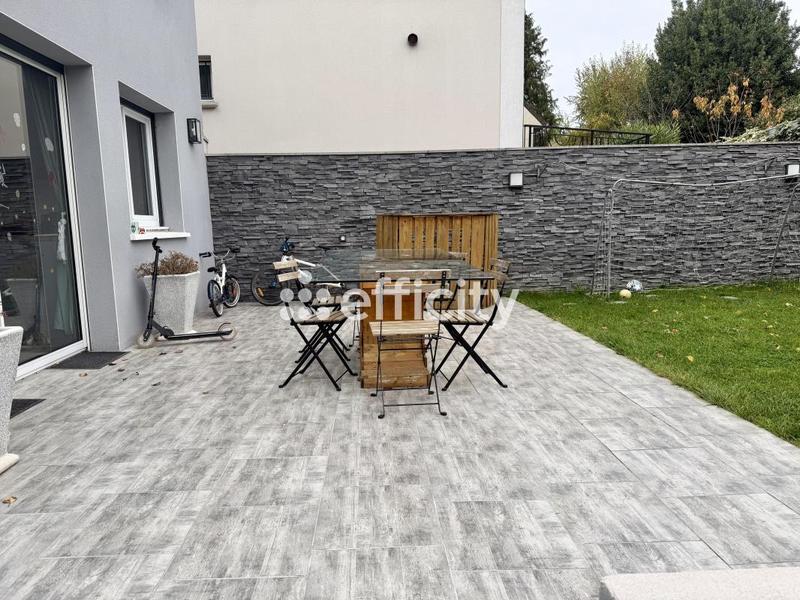 Pavillon - 120 m² - 5 pièces