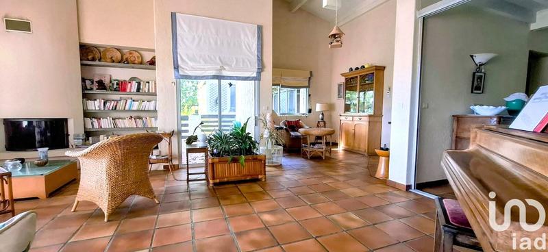 Maison de maîtres - 421 m² - 10 pièces