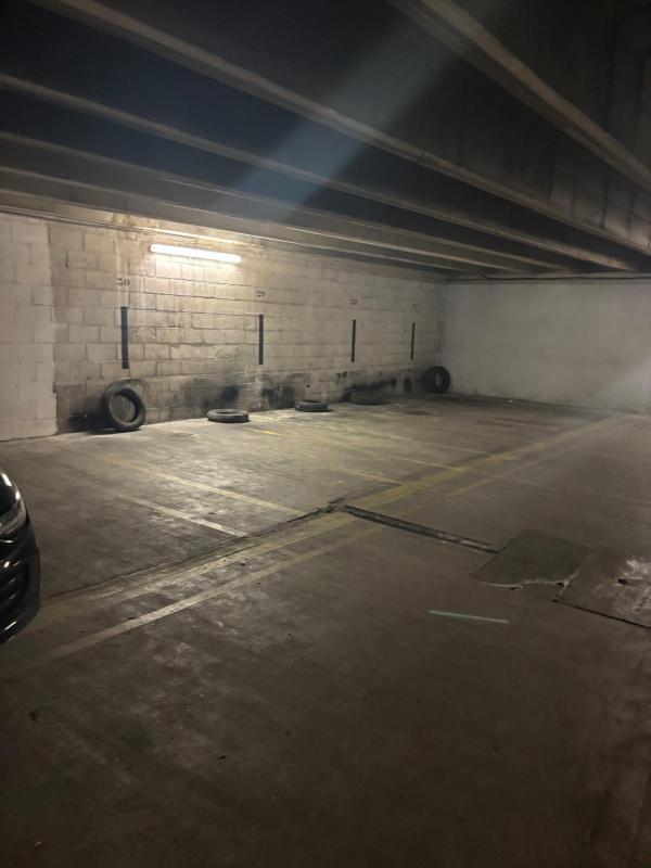 Parking / Garage - 55 m²