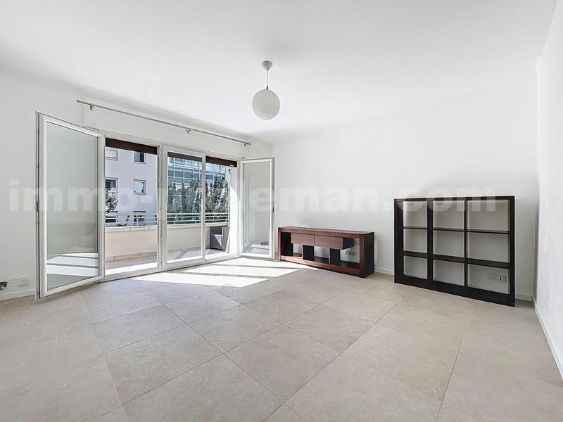 Appartement - 80 m² - 3 pièces