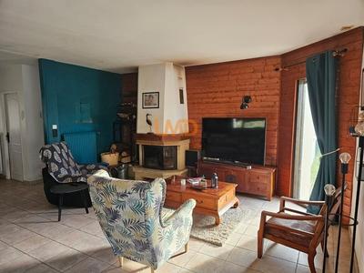 Maison - 179 m² - 8 pièces