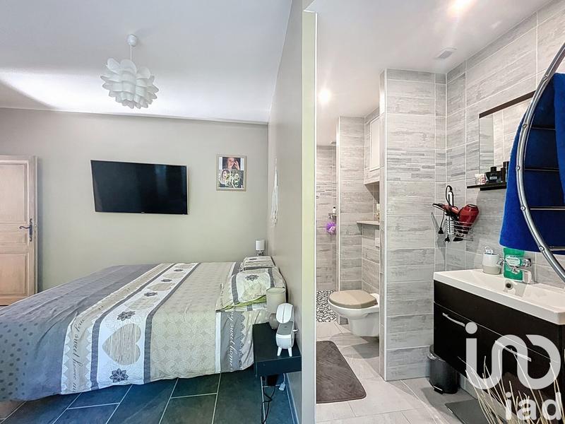 Maison - 273 m² - 10 pièces