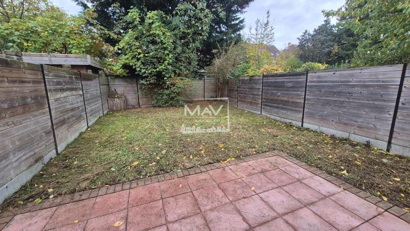 Maison - 210 m² - 8 pièces