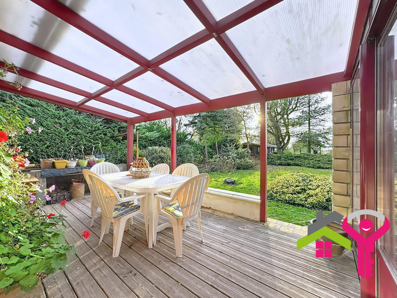 Maison - 150 m² - 8 pièces