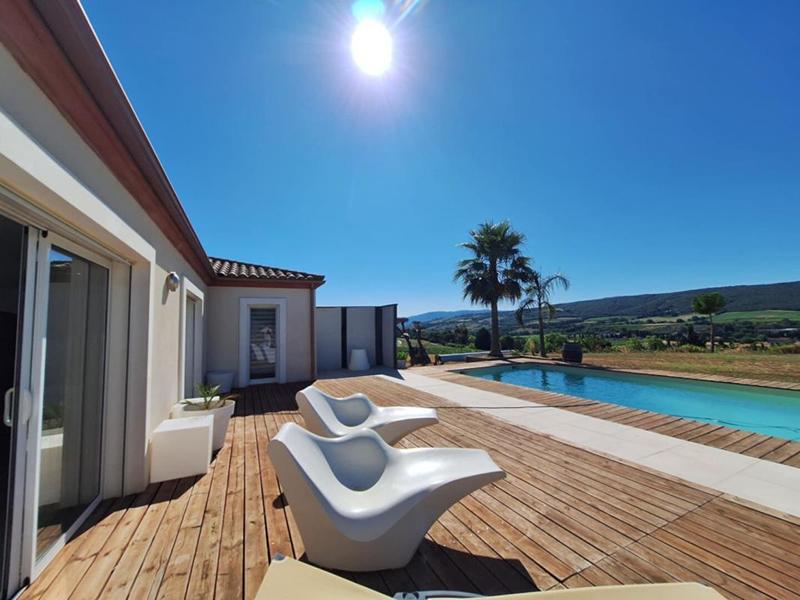 Maison - 200 m² - 5 pièces