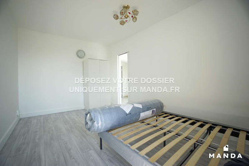 Chambre - 13 m² - 5 pièces