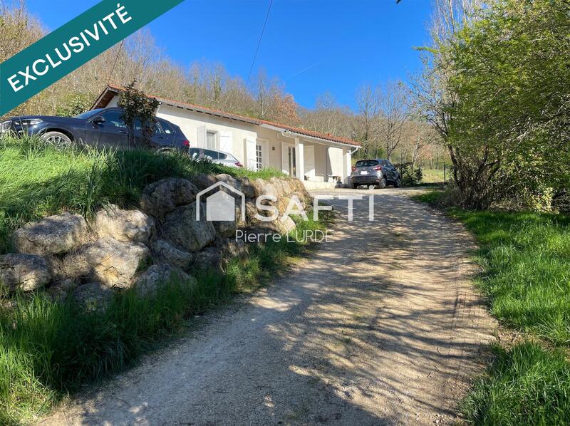 Maison - 135 m² - 6 pièces