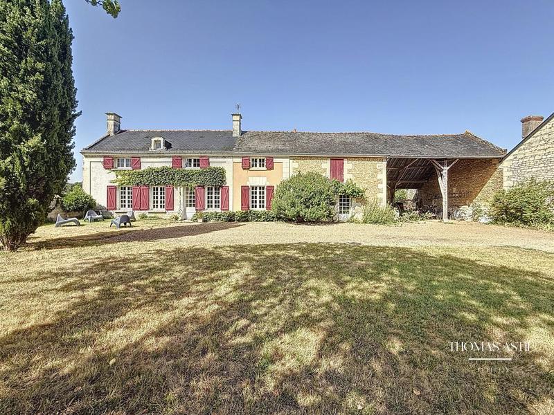 Maison ancienne - 268 m² - 9 pièces
