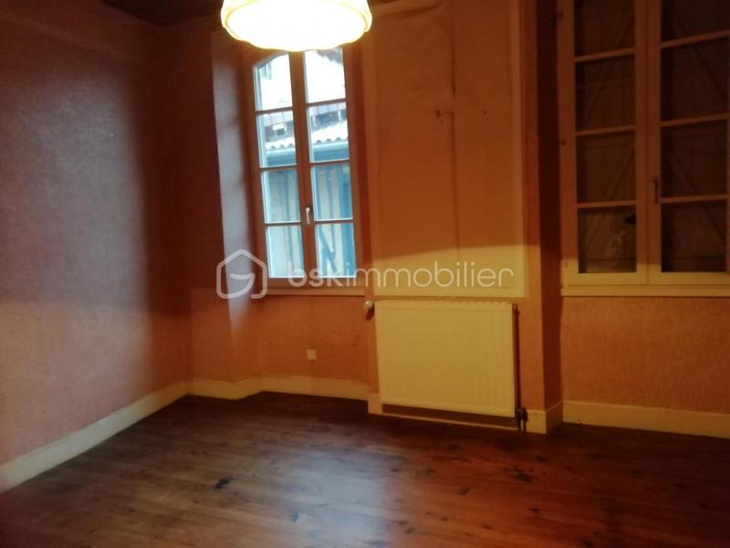 Demeure - 223 m² - 7 pièces