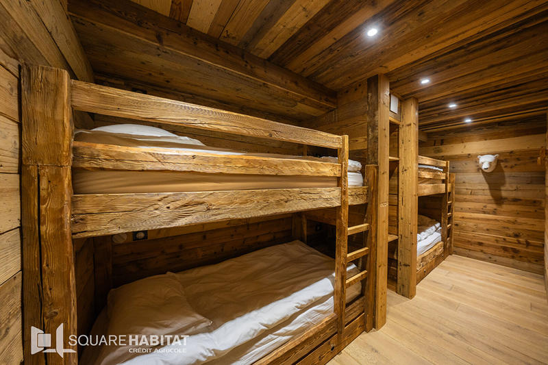 Châlet - 326 m² - 11 pièces