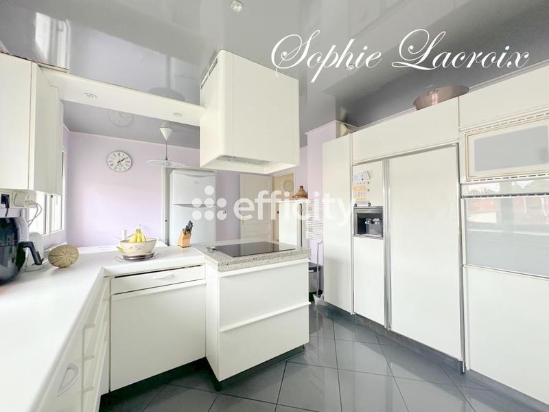 Appartement - 122 m² - 3 pièces