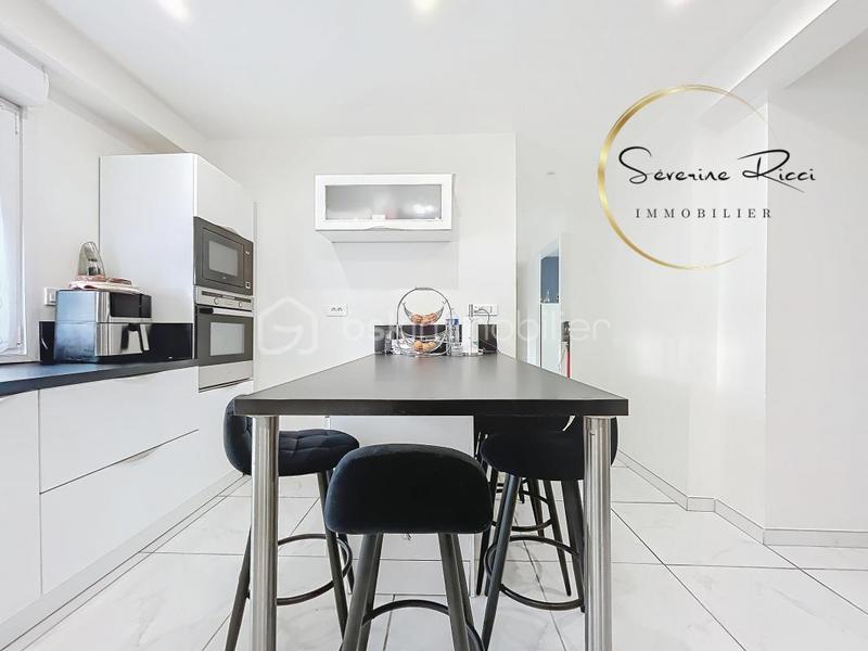 Maison - 145 m² - 7 pièces