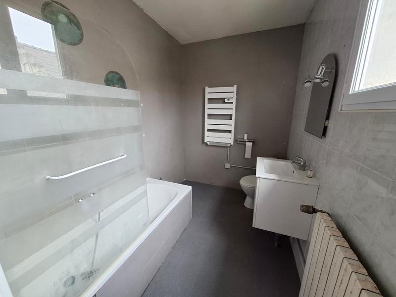 Immeuble - 239 m² - 6 pièces