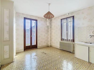 Maison - 147 m² - 6 pièces