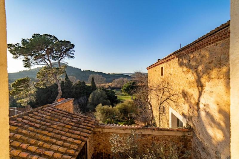 Maison - 480 m² - 13 pièces