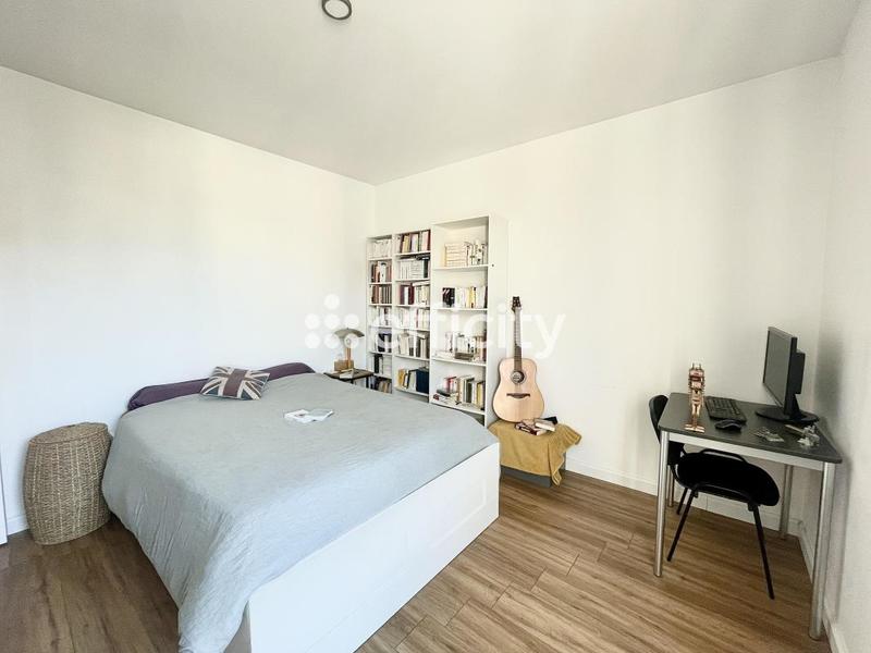 Appartement - 83 m² - 4 pièces