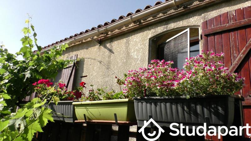 Chambre - 10 m² - 1 pièce