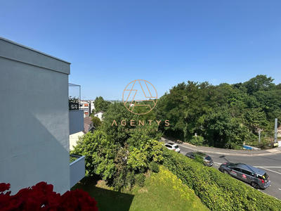 Appartement - 79 m² - 4 pièces