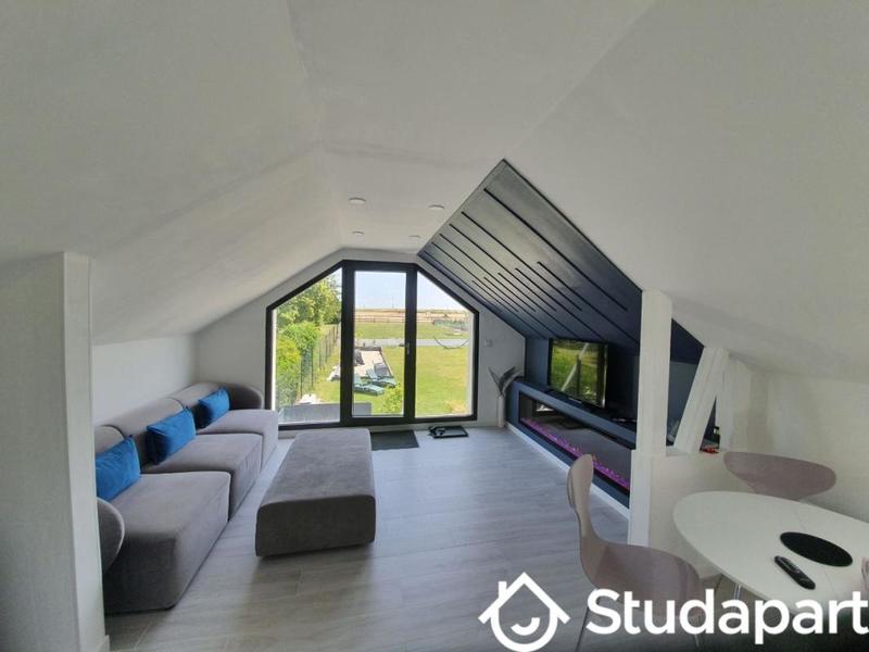 Chambre - 10 m² - 1 pièce