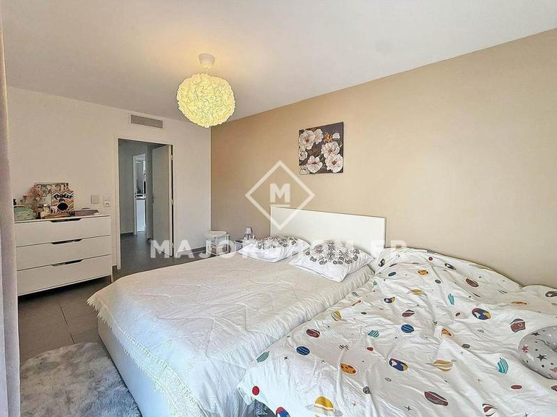 Appartement - 80 m² - 4 pièces