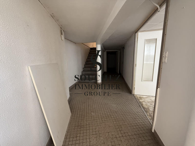 Loft - 170 m² - 7 pièces