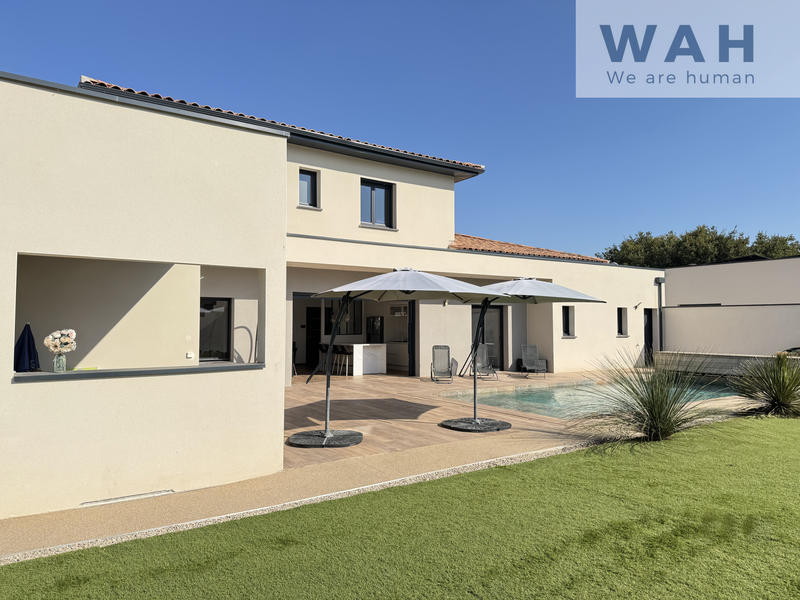 Villa - 155 m² - 6 pièces