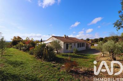 Maison - 104 m² - 4 pièces