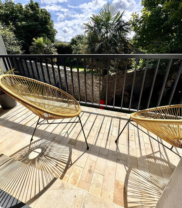 Maison - 311 m² - 8 pièces