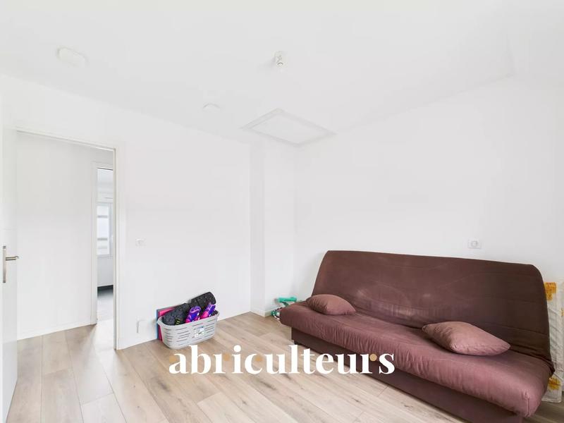 Maison - 107 m² - 7 pièces