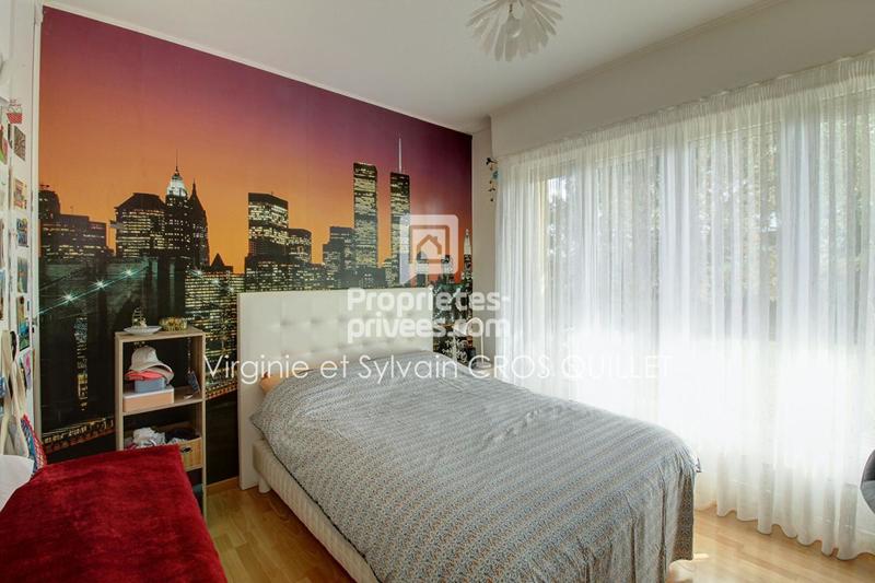 Maison - 245 m² - 7 pièces