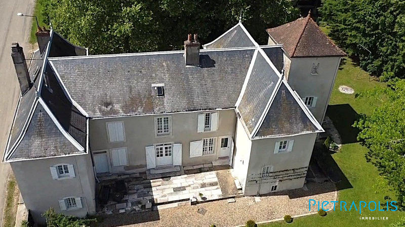 Maison - 300 m² - 13 pièces