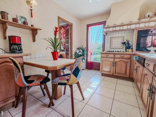 Maison - 144 m² - 8 pièces