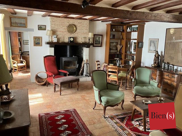Maison ancienne - 237 m² - 8 pièces