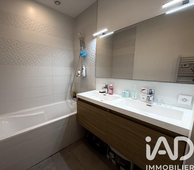 Appartement - 94 m² - 4 pièces