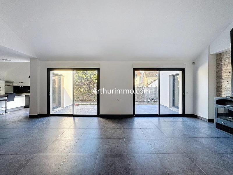 Maison - 186 m² - 6 pièces