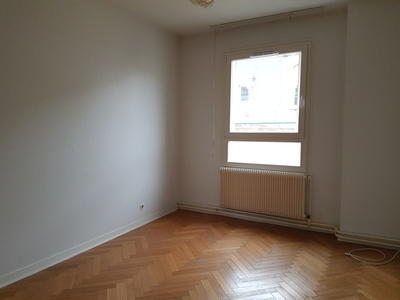 Appartement - 97 m² - 4 pièces